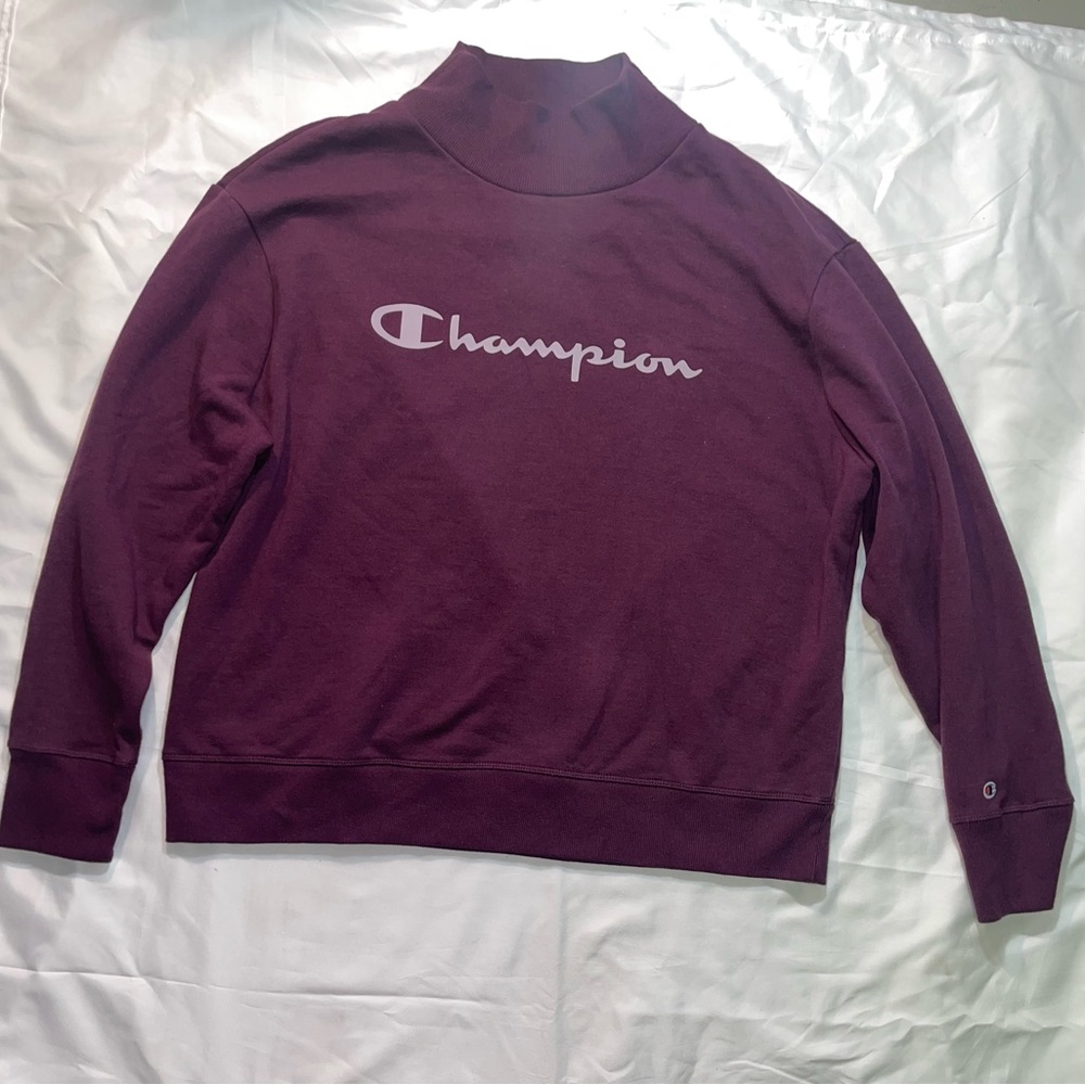 Champion Women's Maroon Sweatshirt
